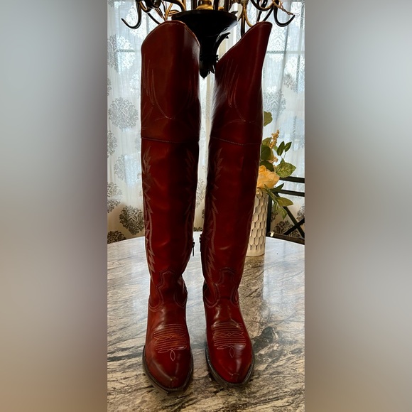 Freebird Wynnona size 8 - Picture 4 of 7